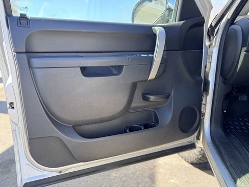 Used 2013 Chevrolet Silverado 1500 LT AWD/4WD image 9