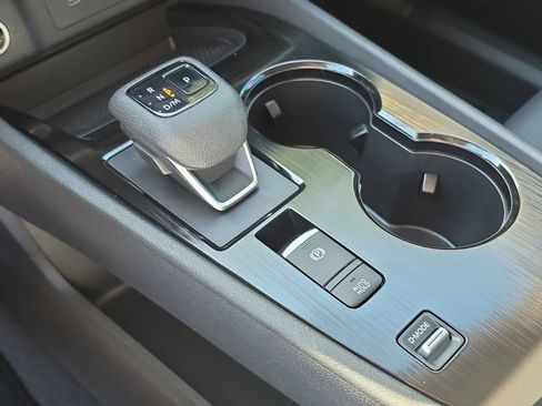 Certified 2023 Nissan Rogue SV w/ SV Premium B Package FWD image 28