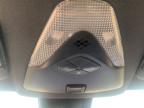 Used 2021 Toyota C-HR XLE image 11