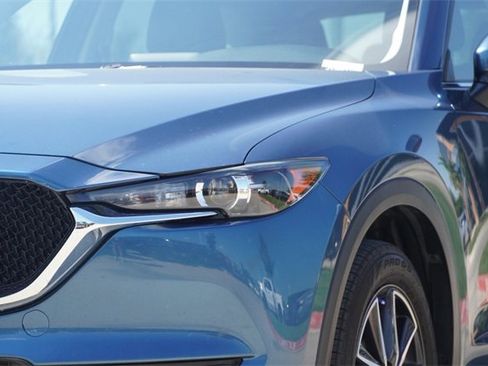 Used 2018 MAZDA CX-5 Touring w/ Preferred Equipment Package image 4
