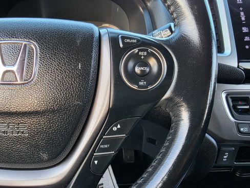 Used 2018 Honda Pilot EX-L image 37