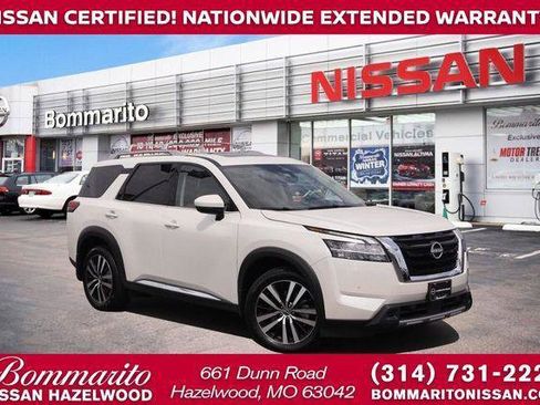 Used 2024 Nissan Pathfinder Platinum AWD/4WD image 1
