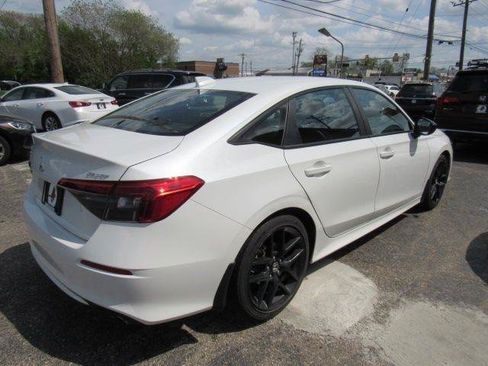 Used 2023 Honda Civic Sport image 7