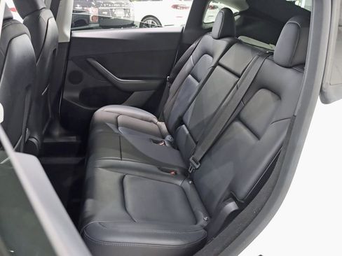 Used 2023 Tesla Model Y Long Range image 27