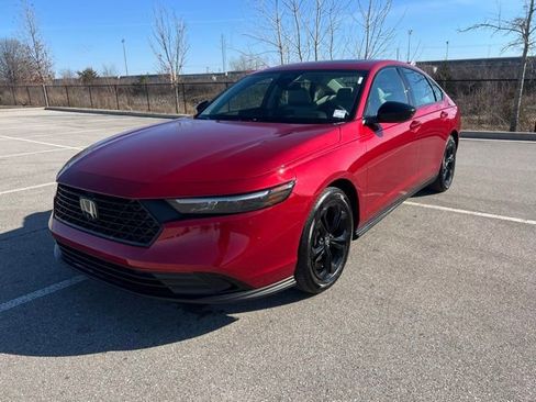 Used 2025 Honda Accord SE image 3