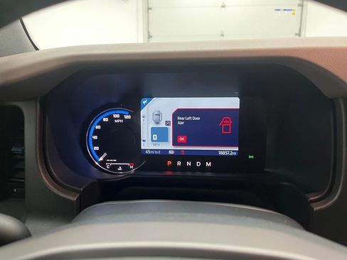 Certified 2024 Ford Bronco Wildtrak image 22