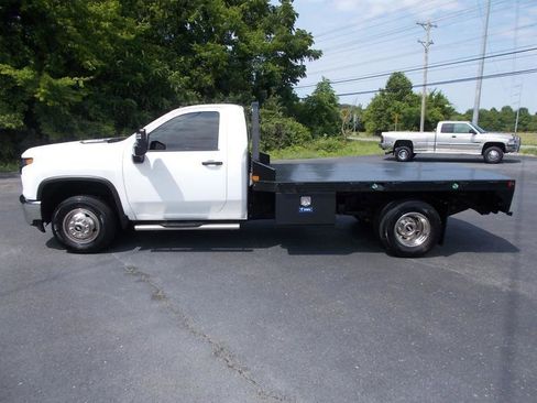 Used 2020 Chevrolet Silverado 3500 W/T w/ WT Convenience Package RWD image 3