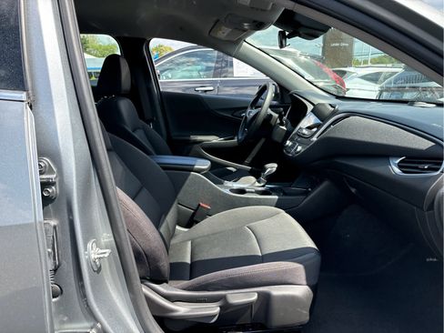 Used 2024 Chevrolet Malibu LT FWD image 19
