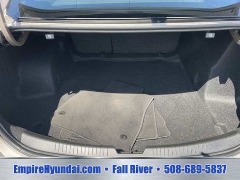 Used 2024 Chevrolet Malibu LT FWD image 7