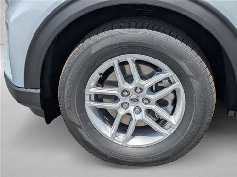 New 2026 Ford Explorer Active RWD image 16