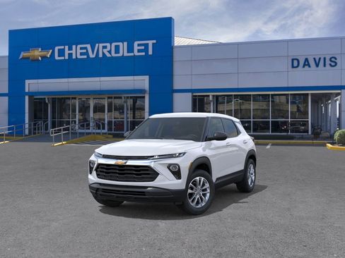 New 2026 Chevrolet TrailBlazer LS image 8