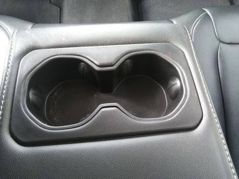 Used 2023 Jeep Grand Cherokee Limited w/ Trailer Tow Prep Group (B) image 11