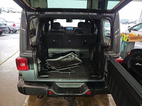 Used 2025 Jeep Wrangler Sahara 4xe image 7