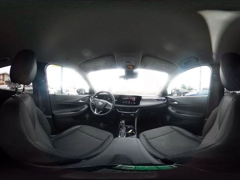 Used 2025 Buick Encore GX Preferred FWD image 41
