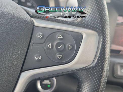 Used 2024 GMC Terrain SLE FWD image 22