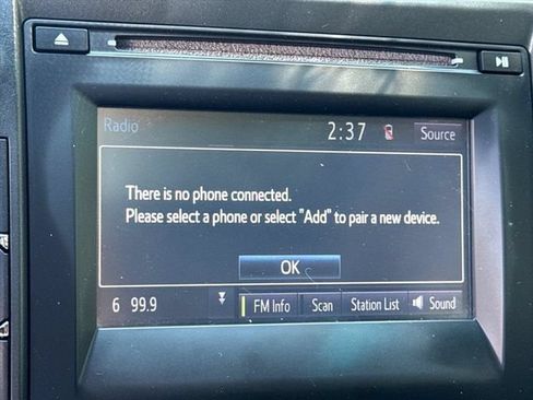 Used 2017 Toyota Camry SE w/ Moonroof Package FWD image 25