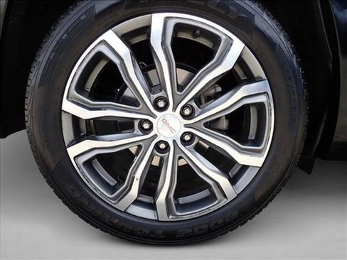 Used 2018 GMC Terrain Denali w/ Advanced Safety Package AWD/4WD image 7