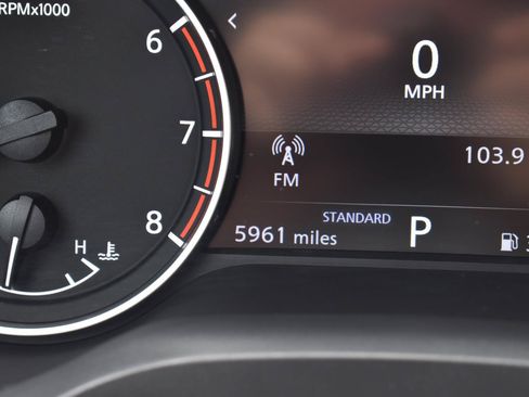 Used 2023 Nissan Rogue SV FWD image 29