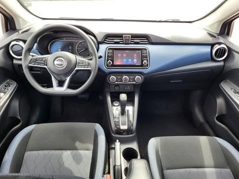 Used 2025 Nissan Versa SV image 13