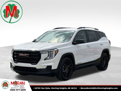 Used 2023 GMC Terrain SLE w/ Elevation Edition FWD image 1