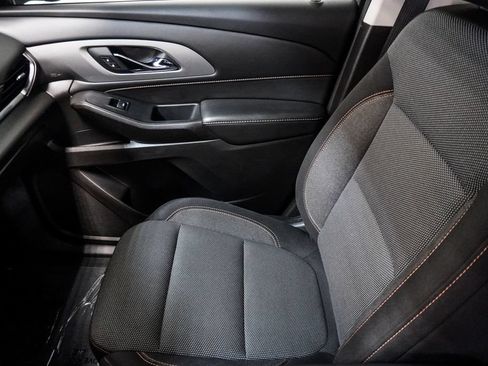 Used 2021 Chevrolet Traverse LT FWD image 27