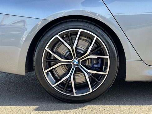 Used 2022 BMW M550i xDrive w/ Dynamic Handling Package image 42