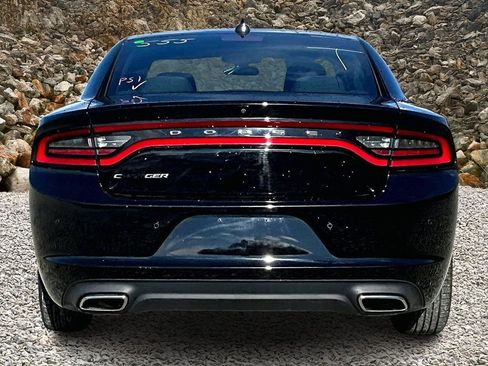 Used 2023 Dodge Charger SXT image 4