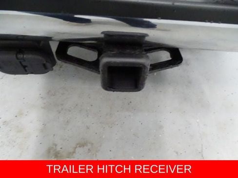 Used 2017 Nissan Titan SV AWD/4WD image 18