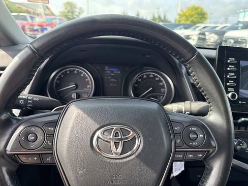 Used 2024 Toyota Camry SE image 27