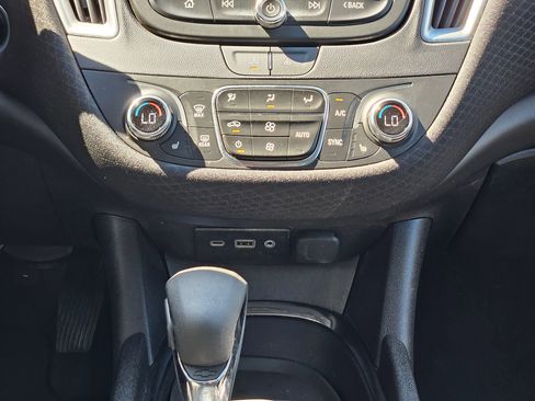 Used 2024 Chevrolet Malibu LT image 13