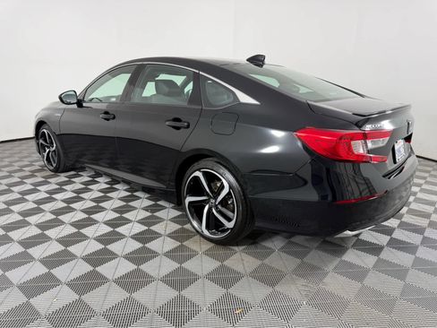 Used 2022 Honda Accord Sport image 4