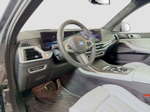 Used 2026 BMW X7 xDrive40i w/ M Sport Package AWD/4WD image 10