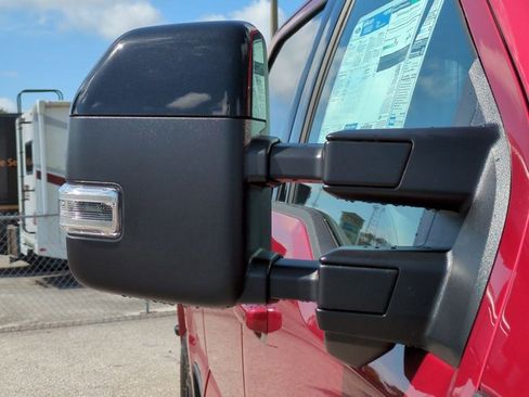 New 2025 Ford F250 Platinum w/ FX4 Off-Road Package image 12