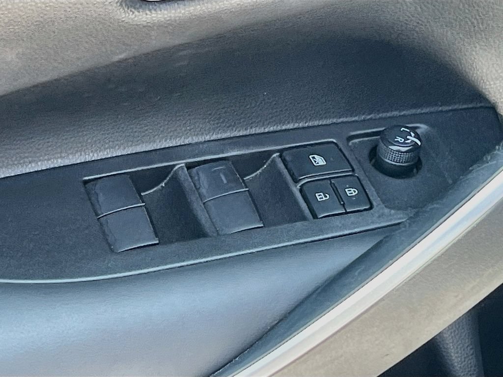 Used 2024 Toyota Corolla SE FWD image 18