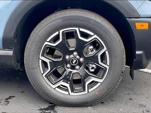 New 2025 Ford Bronco Sport Outer Banks w/ Outer Banks Tech Package+ image 12