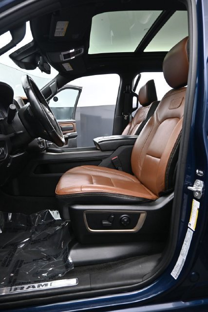 Used 2023 RAM 1500 Limited AWD/4WD image 9