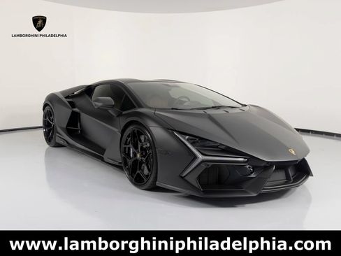 Used 2024 Lamborghini Revuelto AWD/4WD image 3