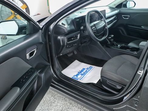 Used 2025 Kia K4 FWD image 3