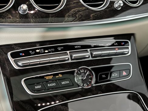 Used 2019 Mercedes-Benz E 63 AMG S w/ Driver Assistance Package image 40