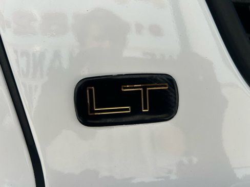 Used 2005 Chevrolet Tahoe LT w/ LT Preferred Equipment Group image 28