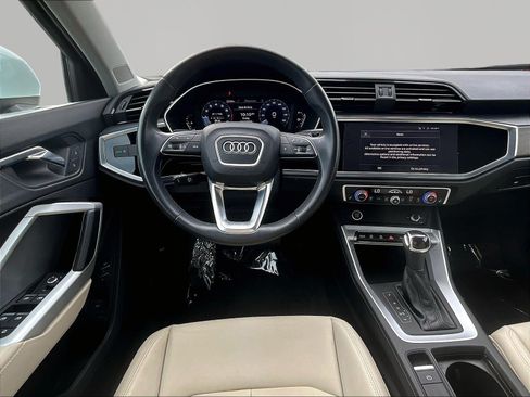 Used 2022 Audi Q3 2.0T Premium AWD/4WD image 8
