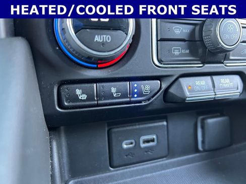 Used 2023 Chevrolet Tahoe High Country AWD/4WD image 8