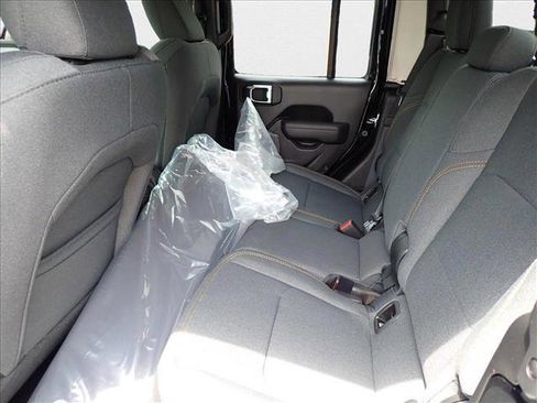 New 2025 Jeep Gladiator Willys image 6