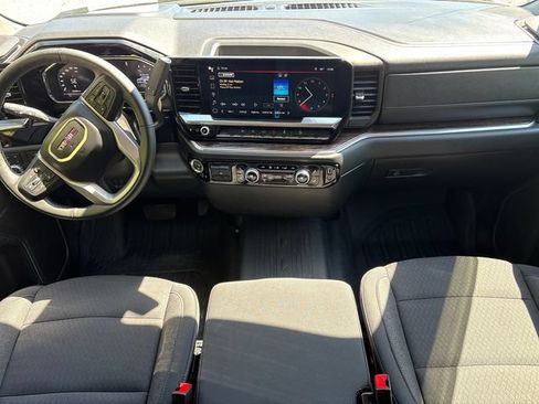 Certified 2024 GMC Sierra 1500 Elevation w/ LPO, Elevation Black Package AWD/4WD image 17