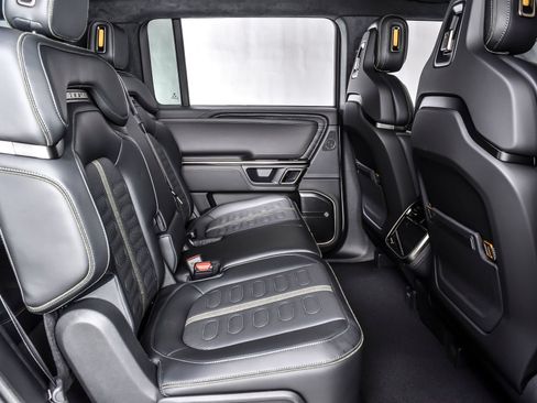 Used 2024 Rivian R1S Adventure AWD/4WD image 22