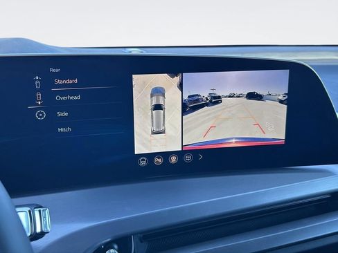 New 2026 Cadillac Vistiq Platinum AWD/4WD image 14