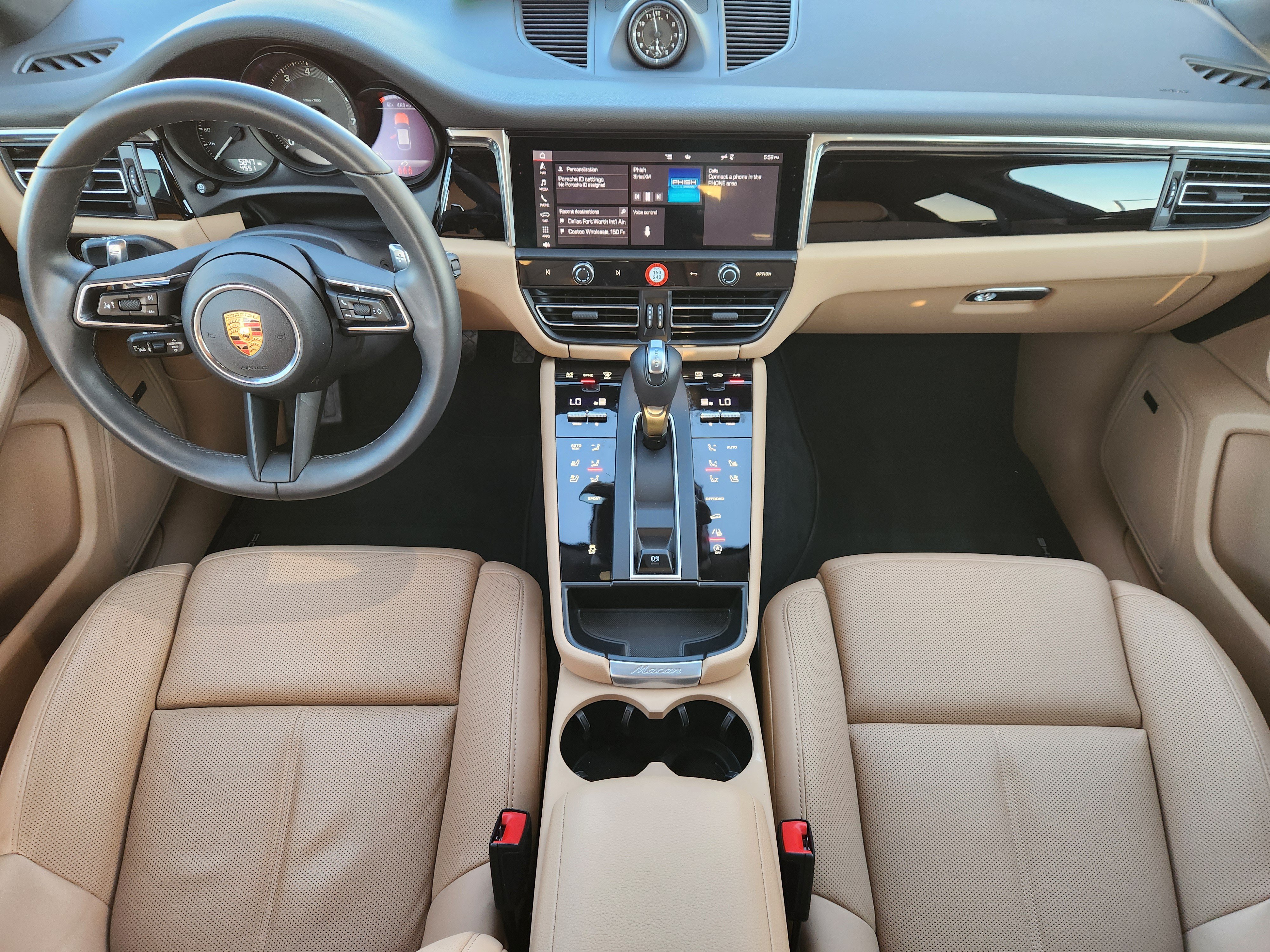 Certified 2026 Porsche Macan AWD/4WD image 29
