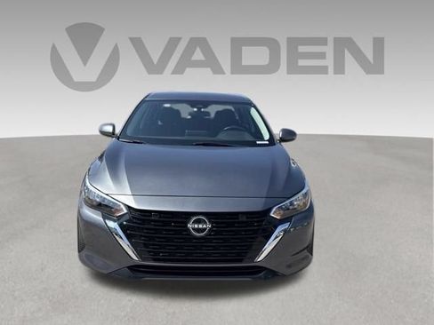 Used 2025 Nissan Sentra SV FWD image 3