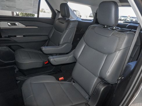 New 2026 Ford Explorer Active w/ Active Comfort Package image 37