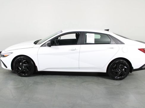Certified 2026 Hyundai Elantra Sport FWD image 14